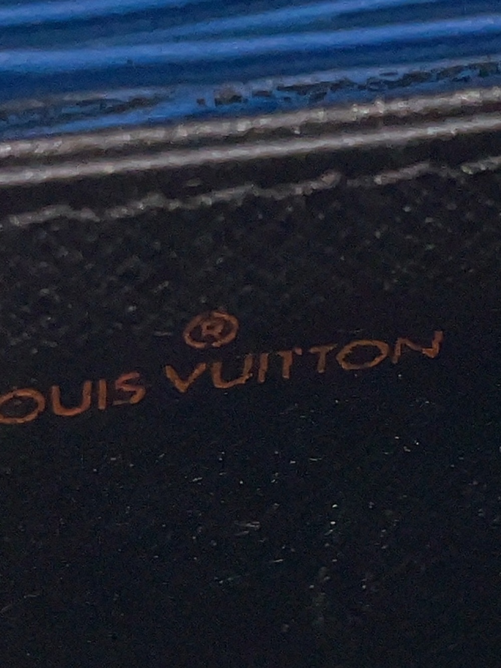 Louis Vuitton Epi Blue Saint Cloud Crossbody - Picture 12 of 12